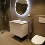 Apartman Arctic House - Near Cable Car & Arctic Cathedral Tromsø