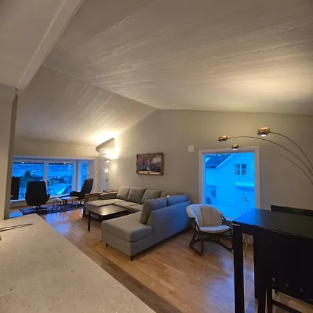 Arctic House - Near Cable Car & Arctic Cathedral 公寓 *