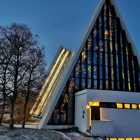 Arctic House - Near Cable Car & Arctic Cathedral Апартаменты *