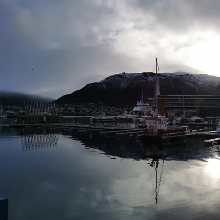 Arctic House - Near Cable Car & Arctic Cathedral * Tromsø
